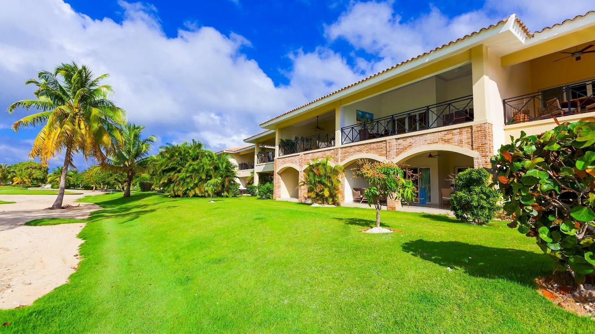 Private & Luxury Apartment Cocotal In Gated & Secured Community Punta Cana