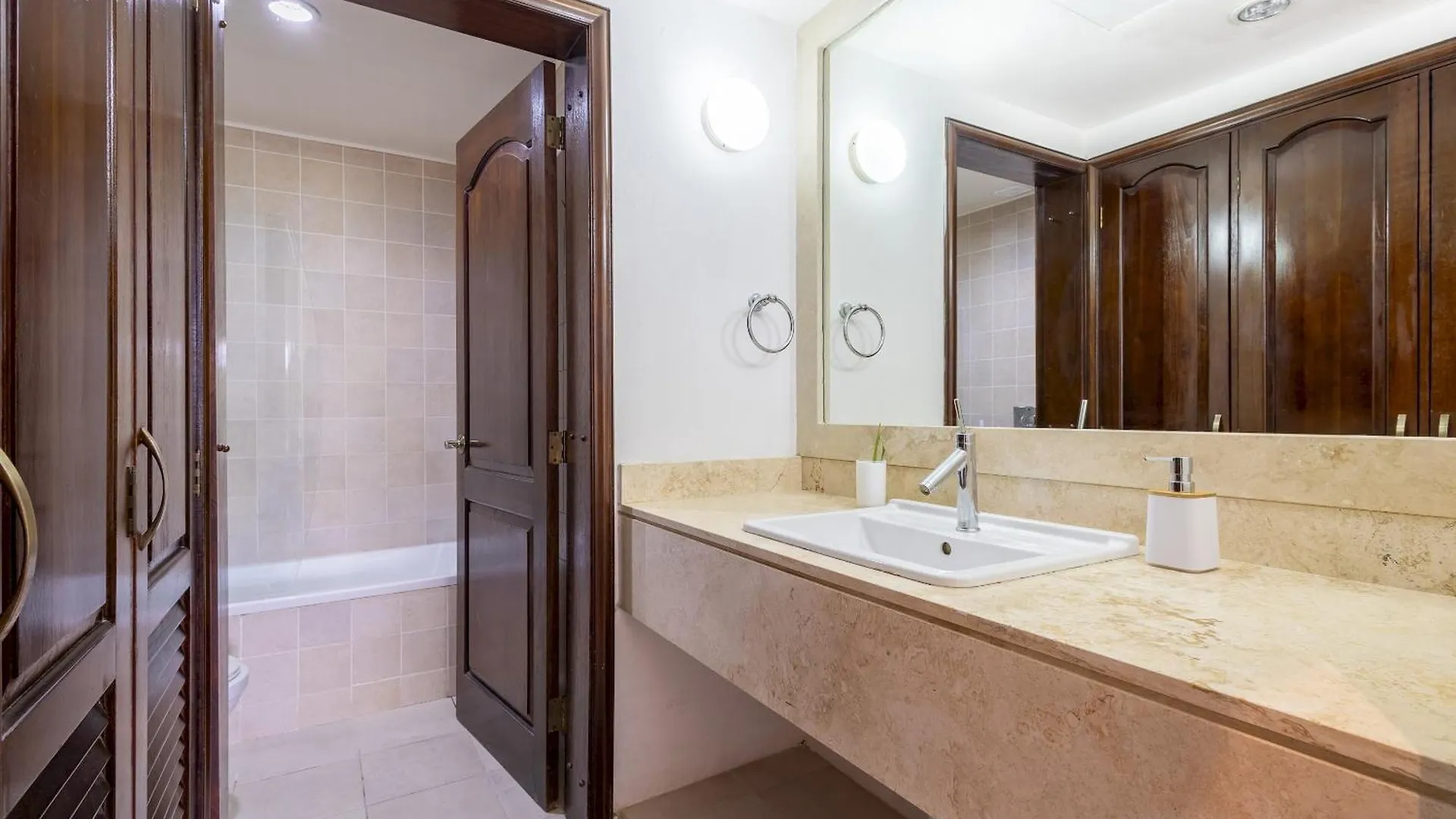 Private & Luxury Apartment Cocotal In Gated & Secured Community Punta Cana