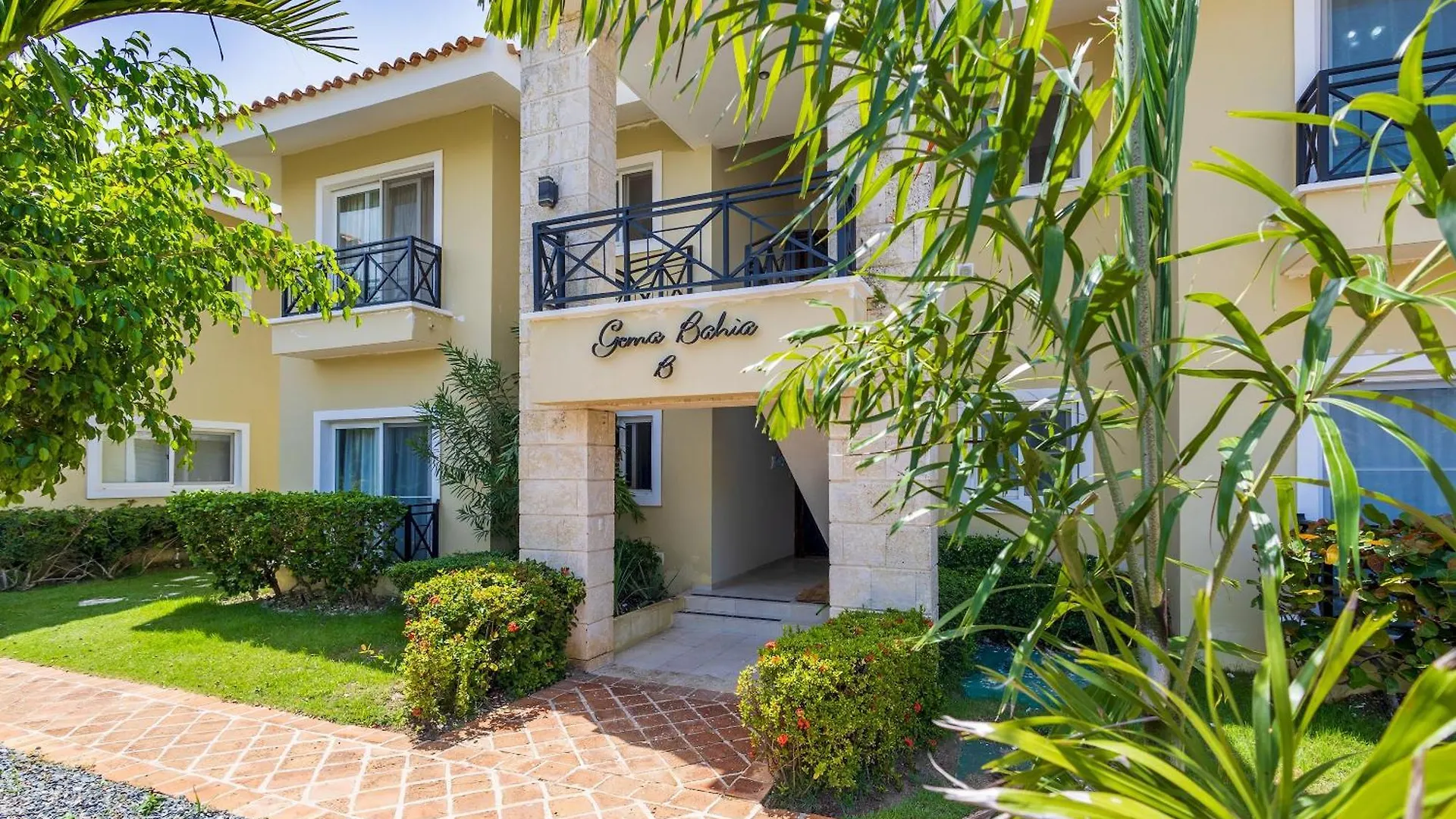 Private & Luxury Apartment Cocotal In Gated & Secured Community Punta Cana