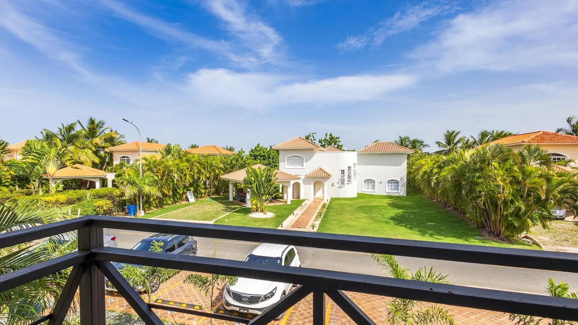 Private & Luxury Apartment Cocotal In Gated & Secured Community Punta Cana