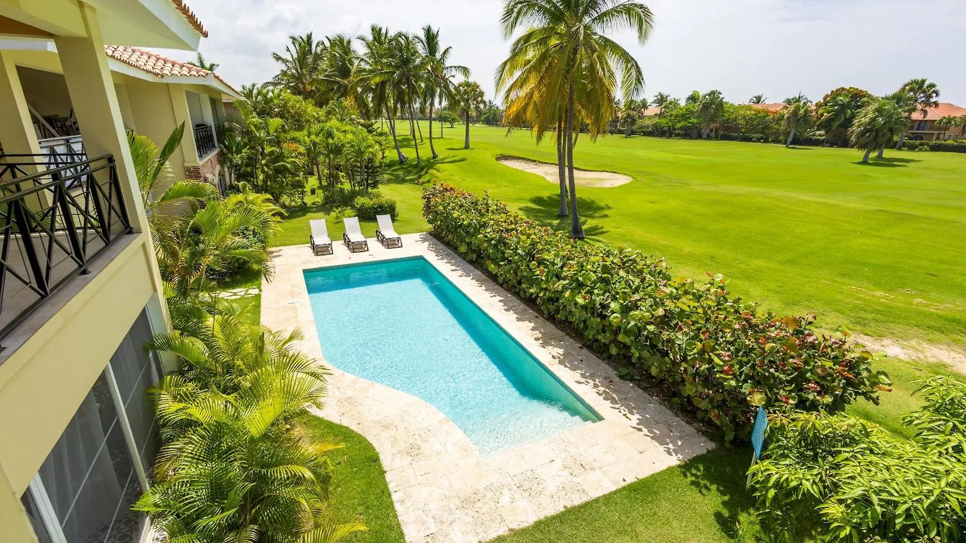 Private & Luxury Apartment Cocotal In Gated & Secured Community Punta Cana